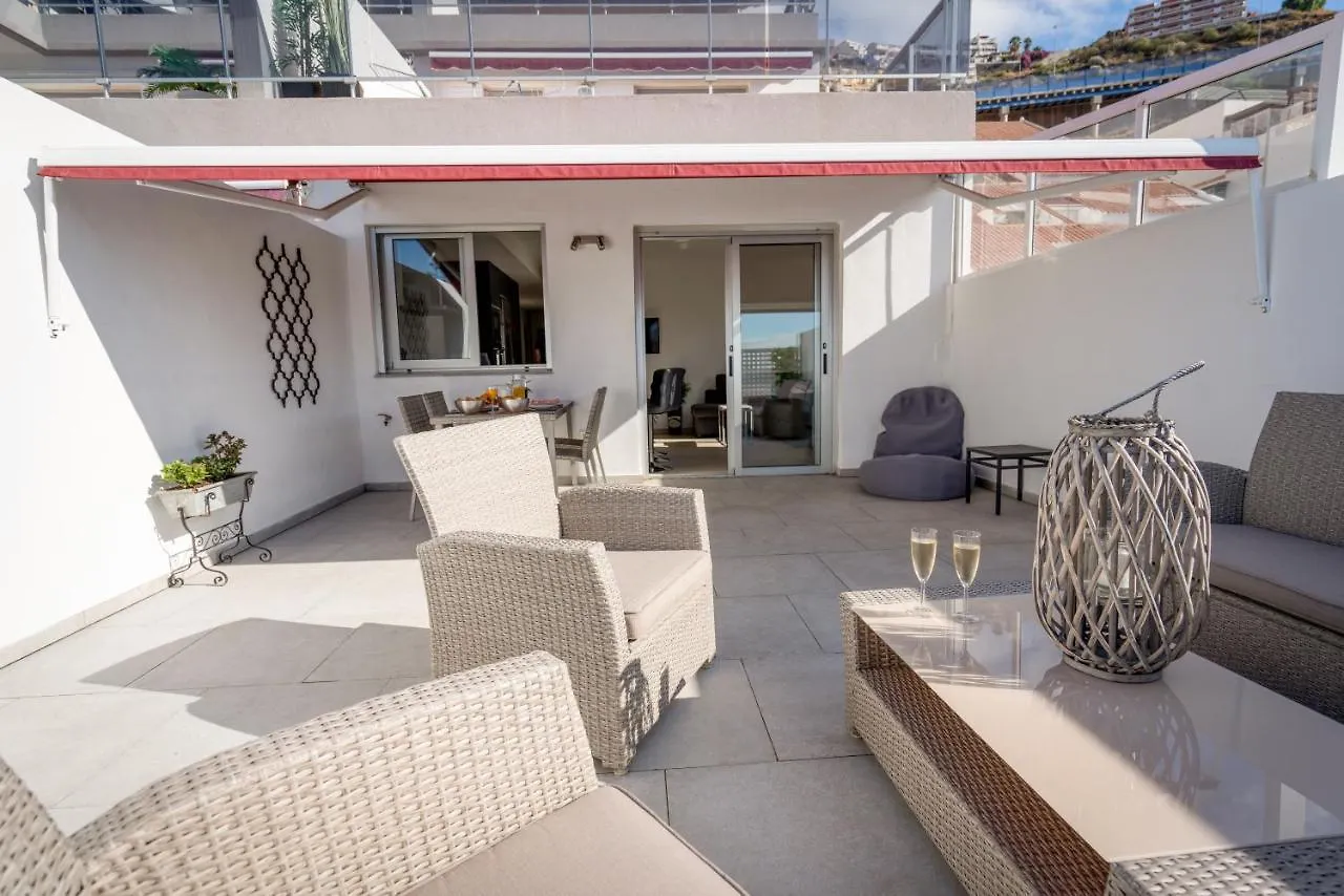 Luxurious Apartment With Large Terrace And Sea Views Tabaiba