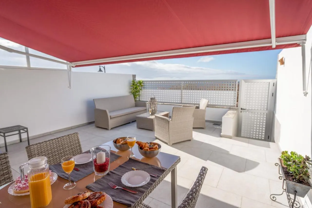 Luxurious Apartment With Large Terrace And Sea Views Tabaiba
